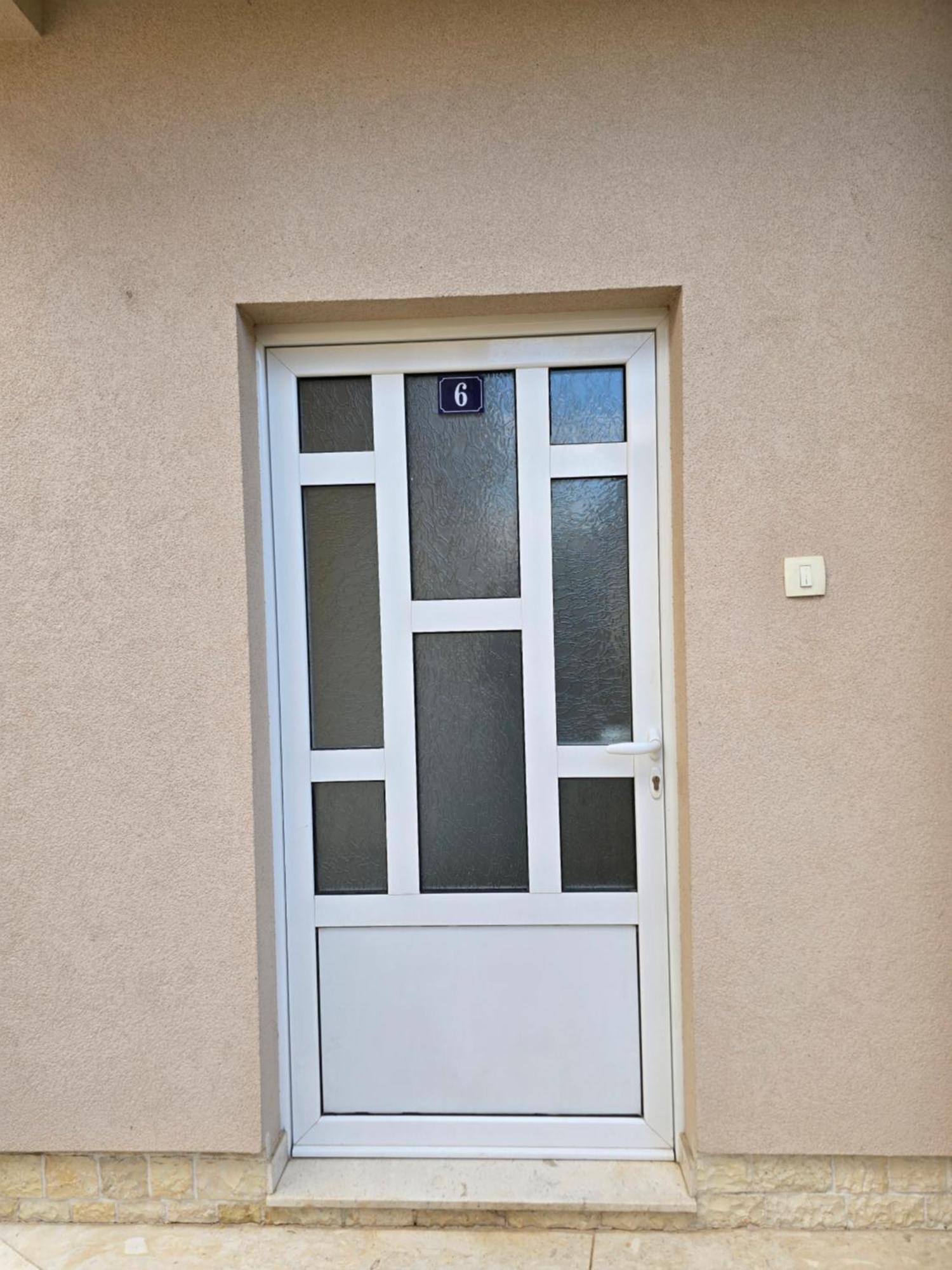 Apartman Tolosi Podgorica Bagian luar foto